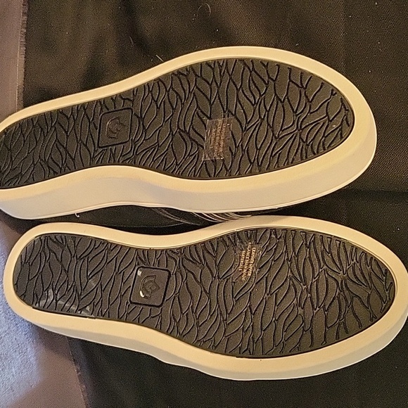 Spenco size 7 slide on shoes - Picture 4 of 4